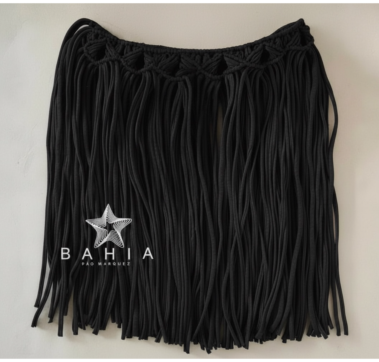 Falda corta macramé tiras